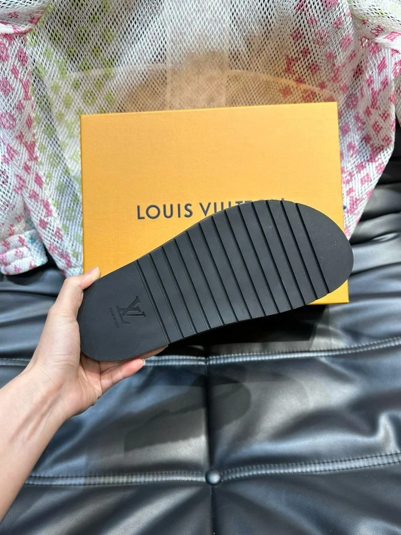 Louis Vuitton Slippers TimelessDesign 30582