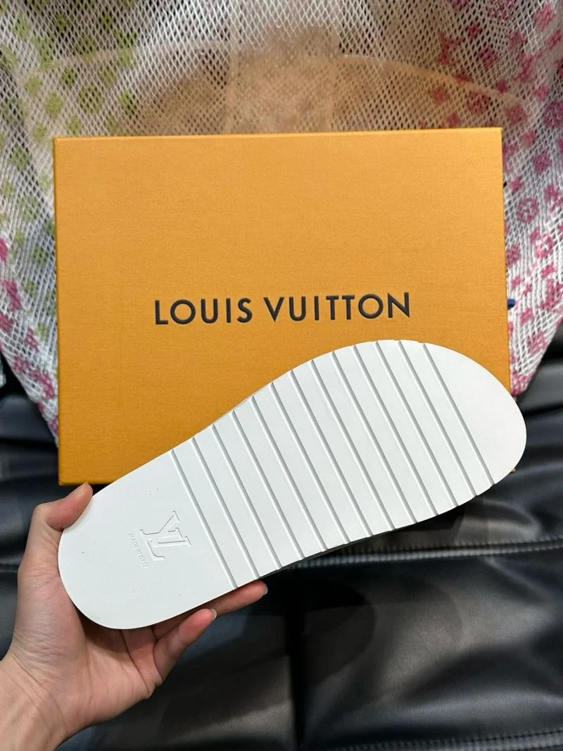 Louis Vuitton Slippers WellDesigned 30591