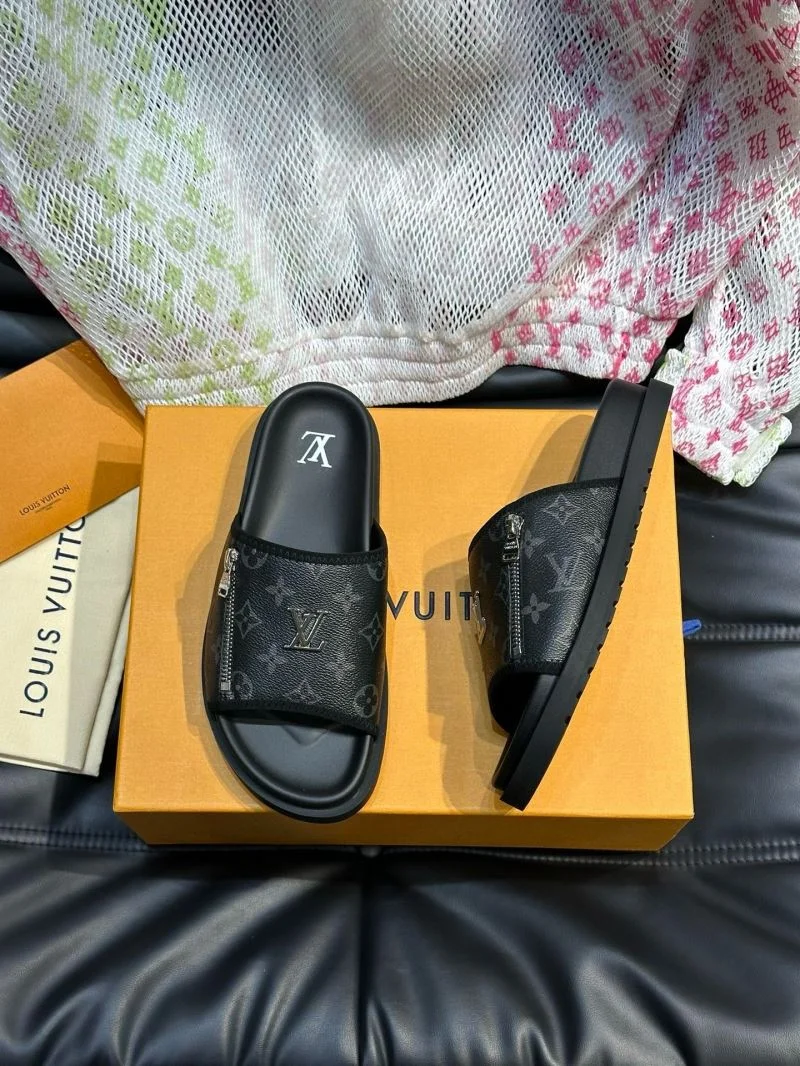 QuickDry Louis Vuitton Slippers 30596