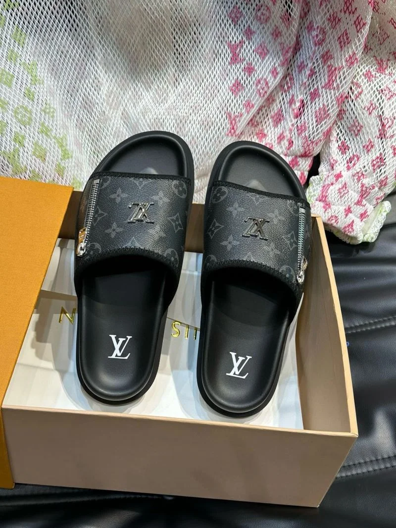 QuickDry Louis Vuitton Slippers 30596