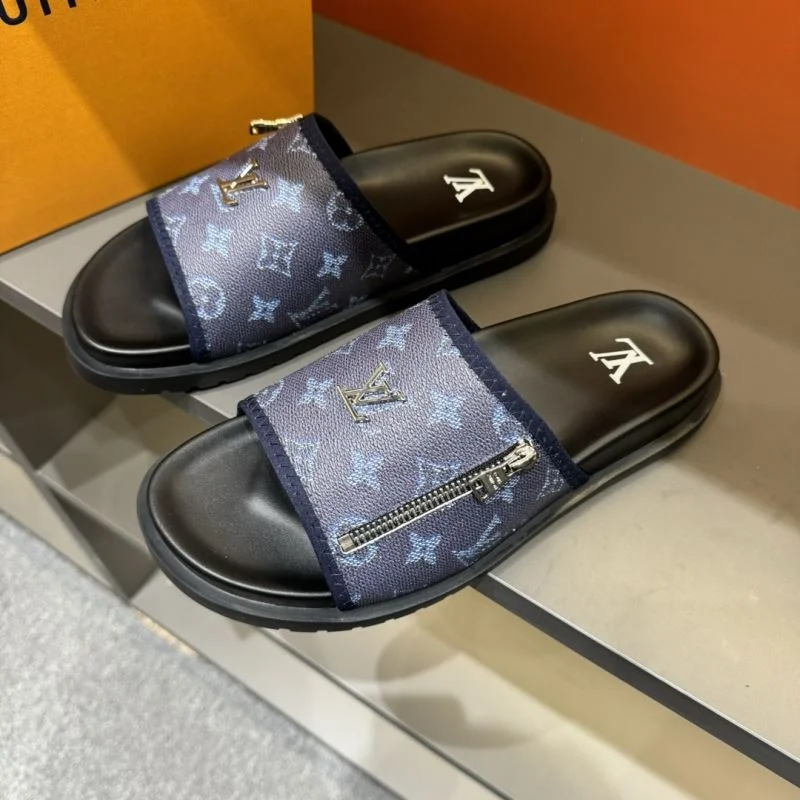 Louis Vuitton Slippers Chic 30592