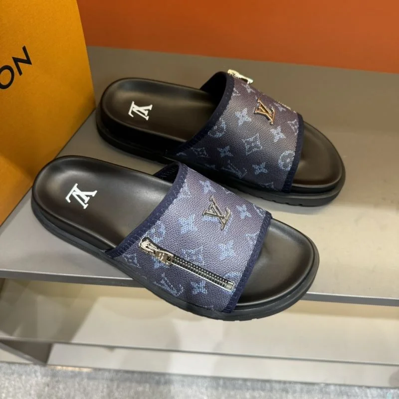 Louis Vuitton Slippers Chic 30592