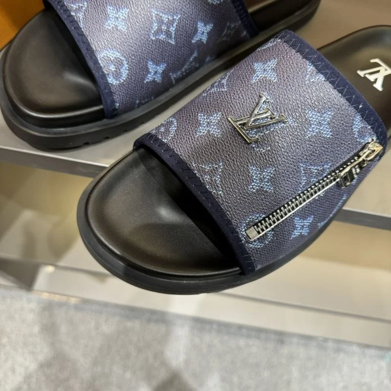 Louis Vuitton Slippers Chic 30592