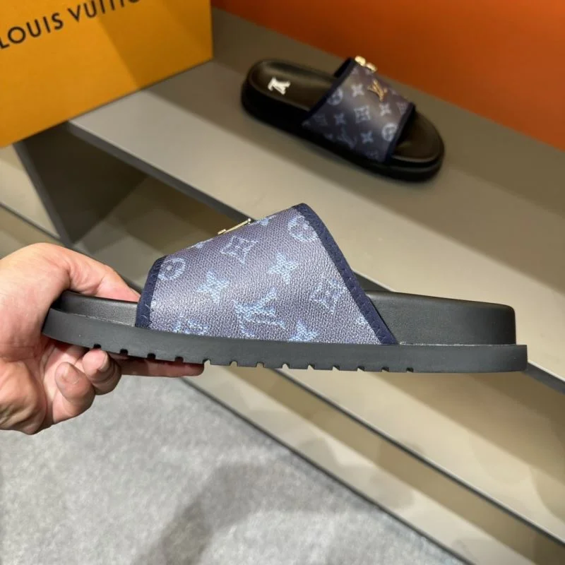 Louis Vuitton Slippers Chic 30592