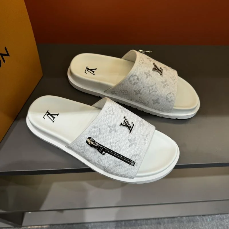EyeCatching Louis Vuitton Slippers 30586