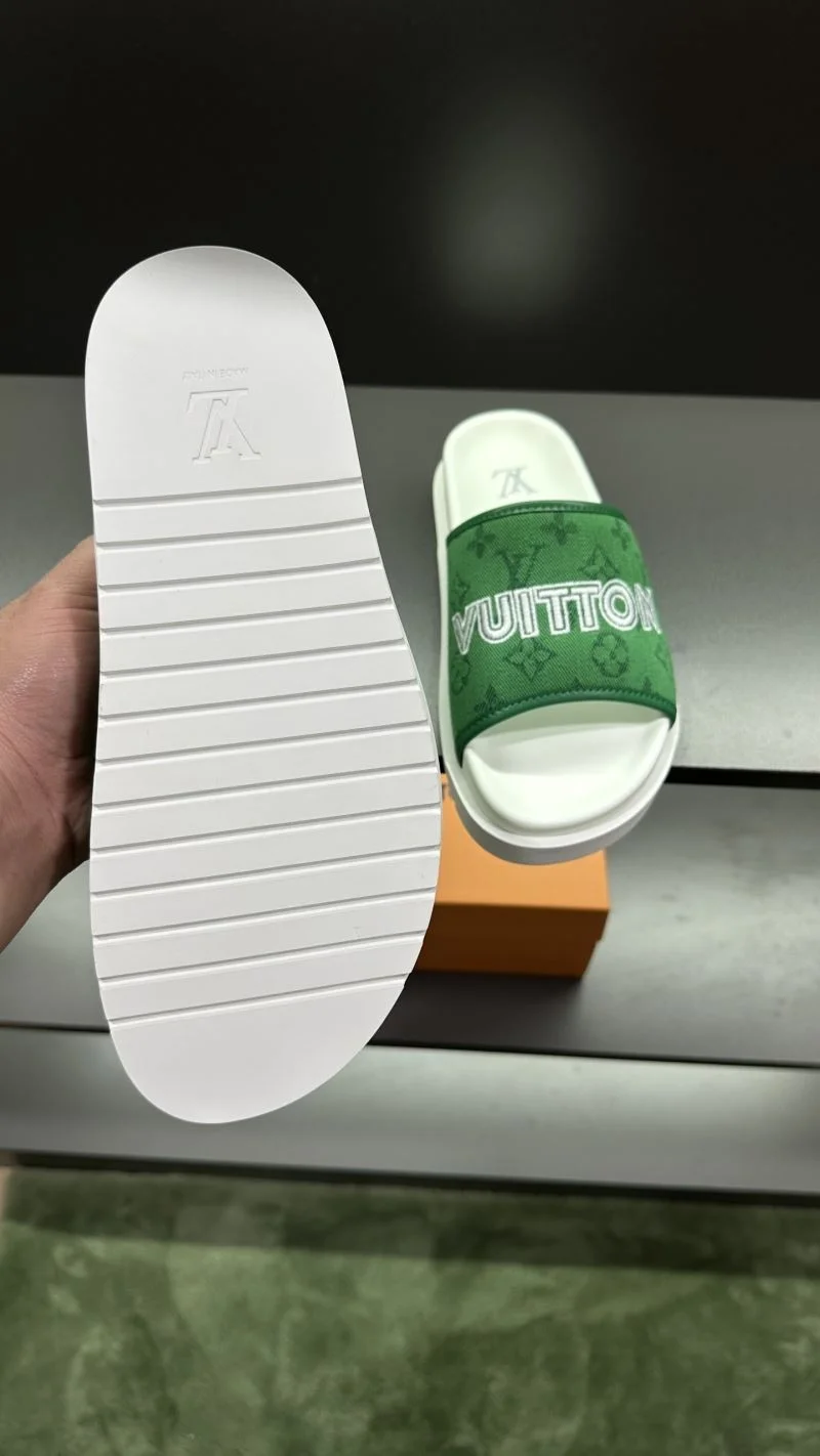 Louis Vuitton Slippers FastDry 30575