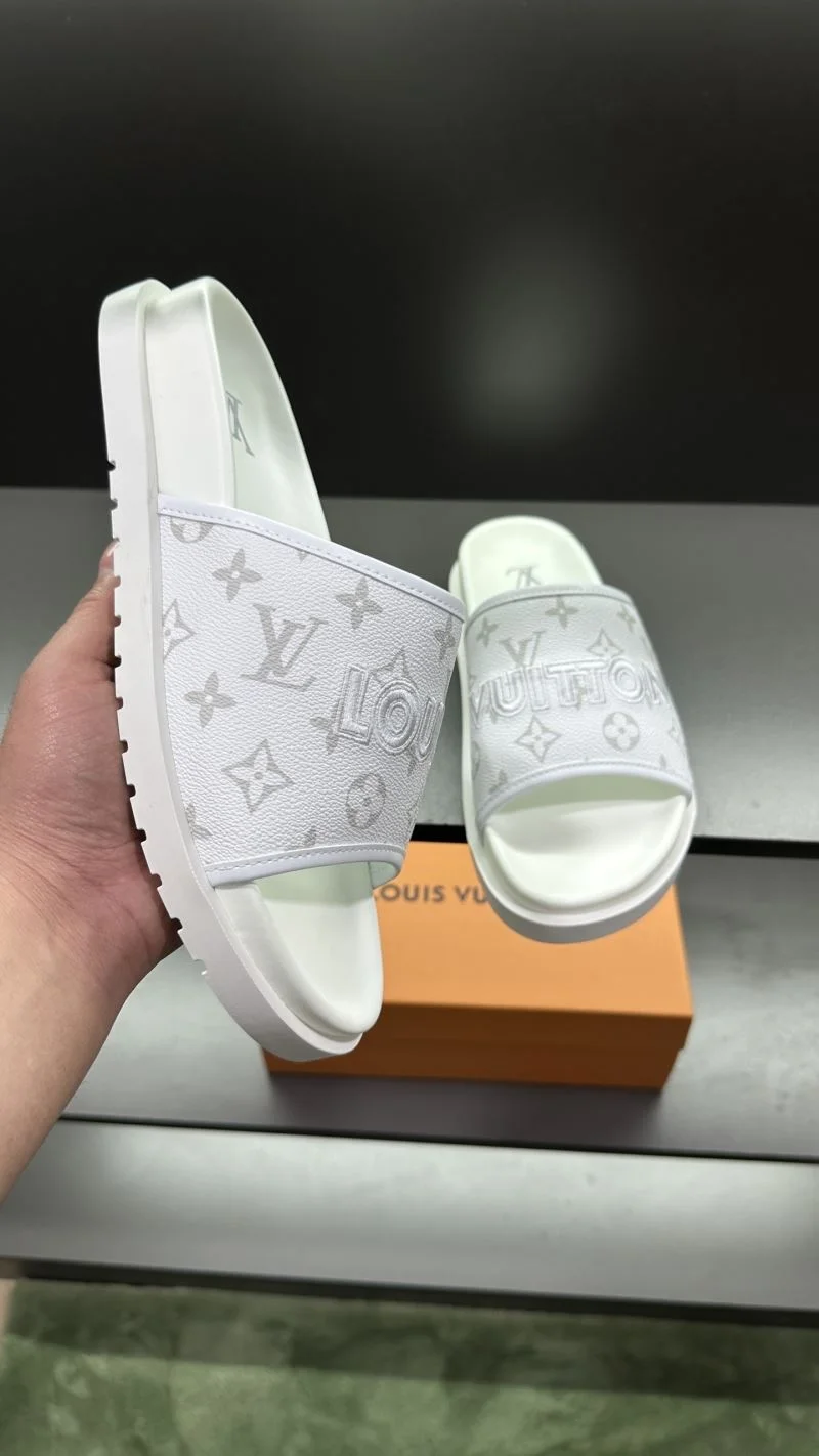 HighQuality Louis Vuitton Slippers 30571