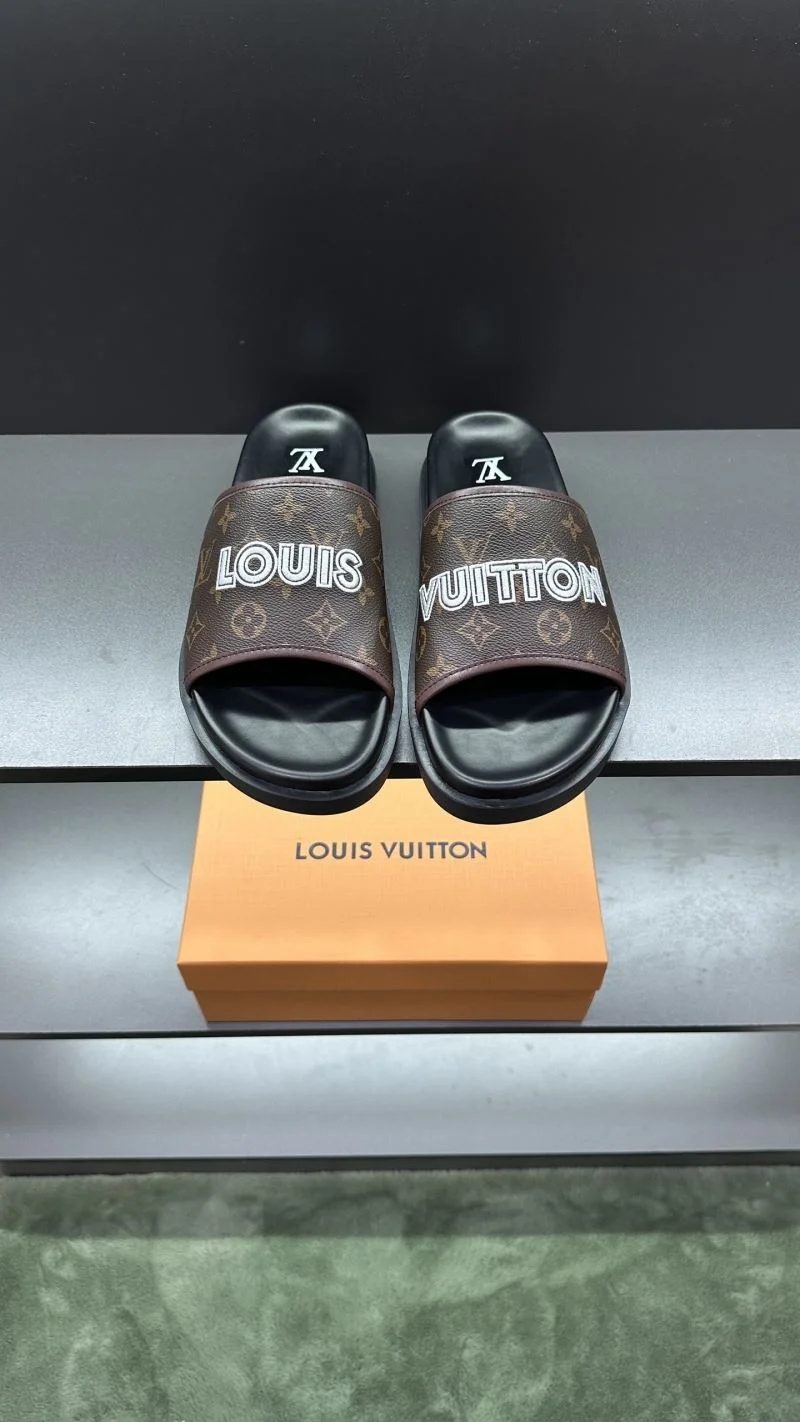 TimelessDesign Louis Vuitton Slippers 30569