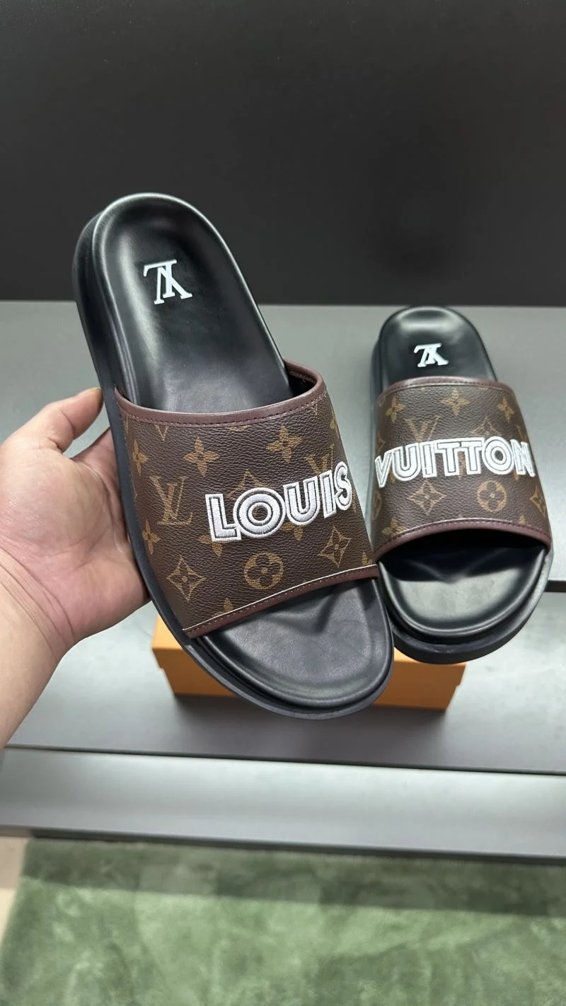 TimelessDesign Louis Vuitton Slippers 30569