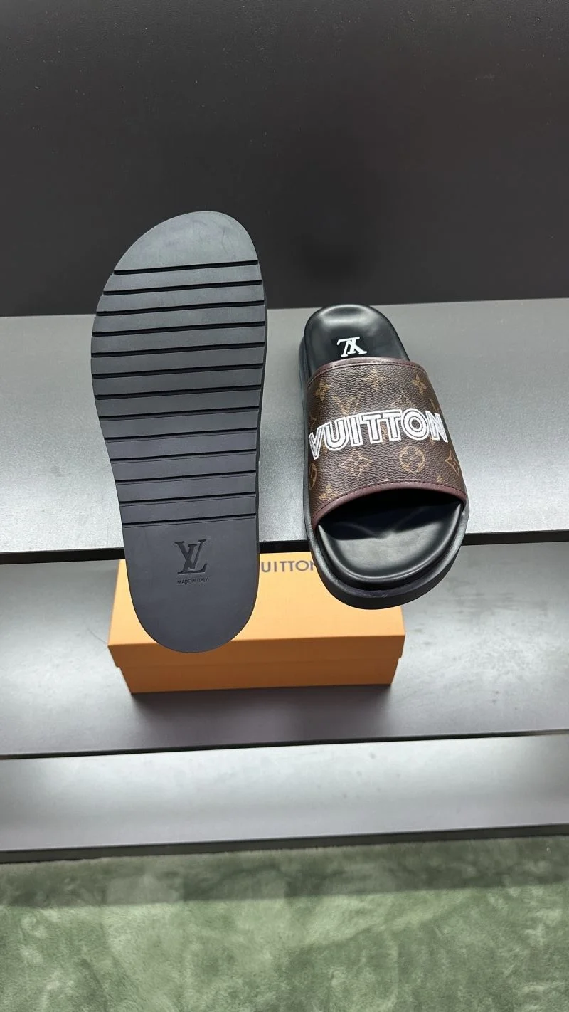 TimelessDesign Louis Vuitton Slippers 30569