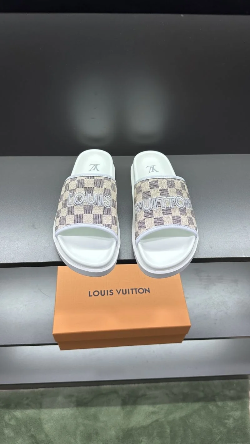 FreshLook Louis Vuitton Slippers 30567