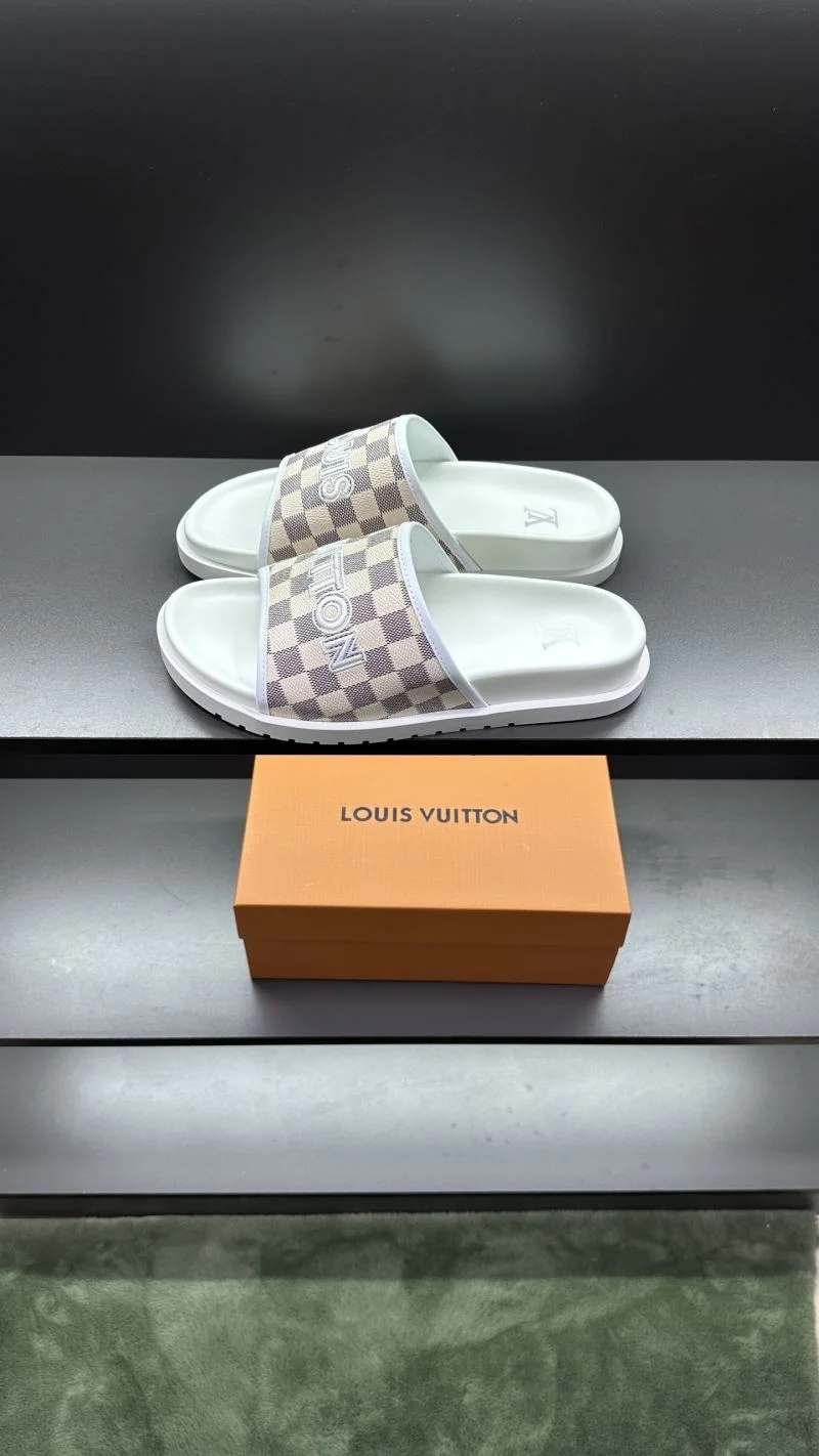 FreshLook Louis Vuitton Slippers 30567