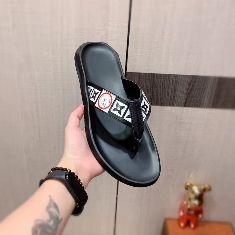 Louis Vuitton Slippers Elegant 30544