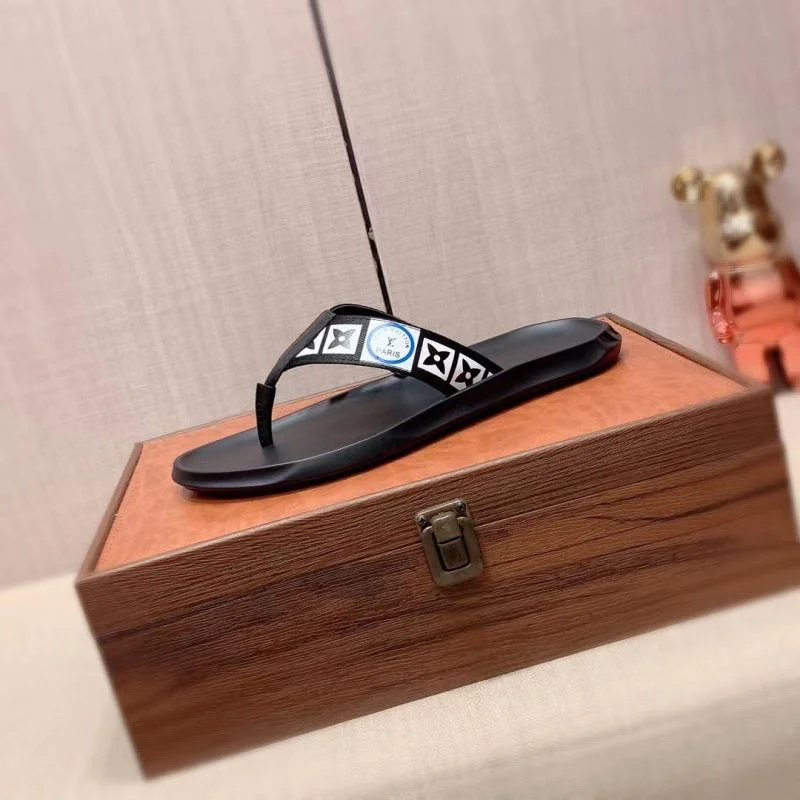 Breathable Louis Vuitton Slippers 30543