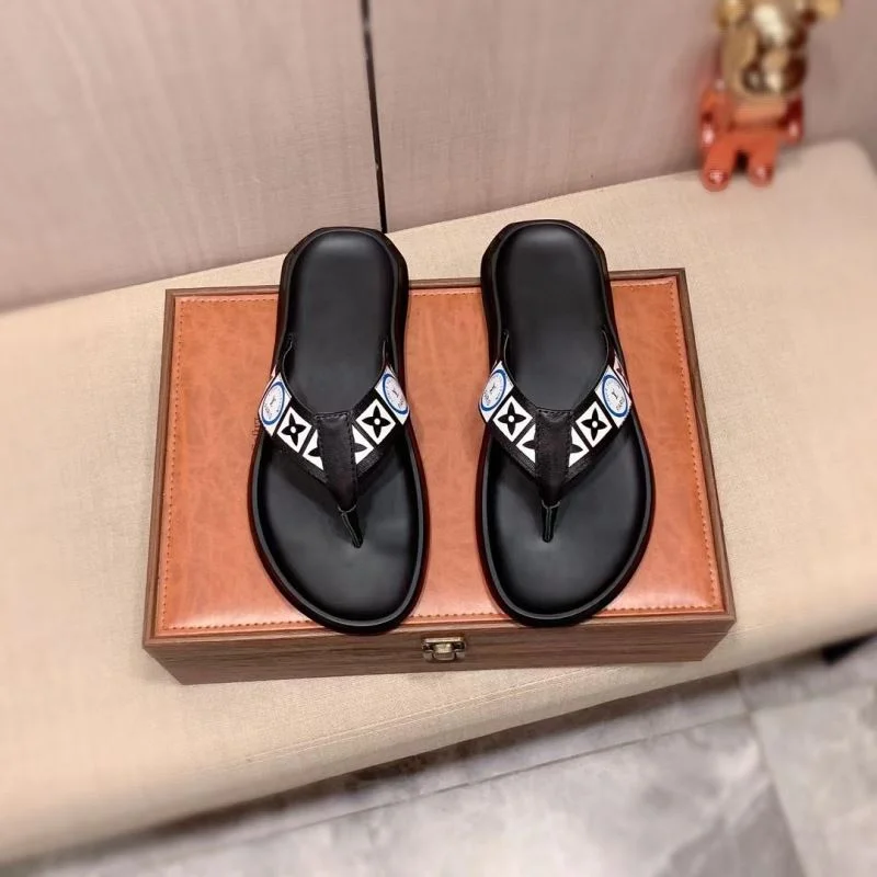 Breathable Louis Vuitton Slippers 30543