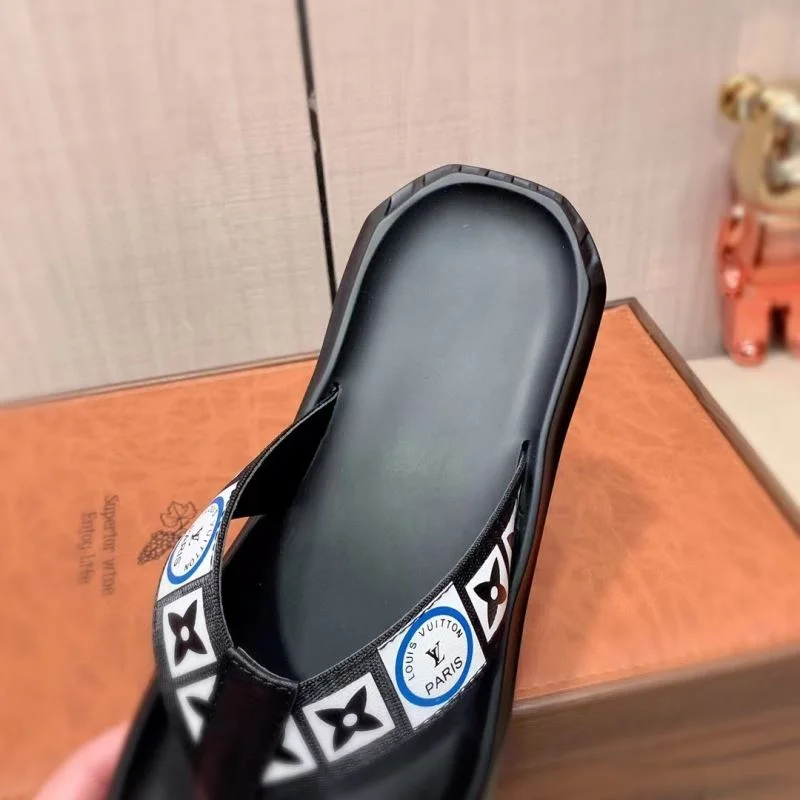 Breathable Louis Vuitton Slippers 30543