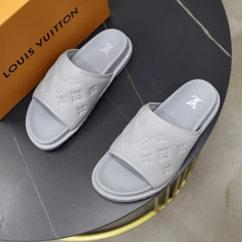 Minimalist Louis Vuitton Slippers 30553