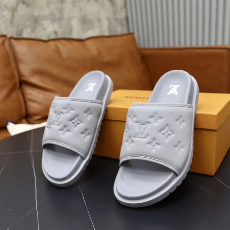Minimalist Louis Vuitton Slippers 30553