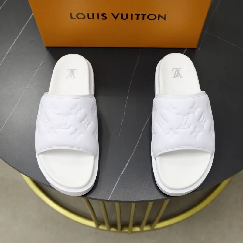 TimelessDesign Louis Vuitton Slippers 30547