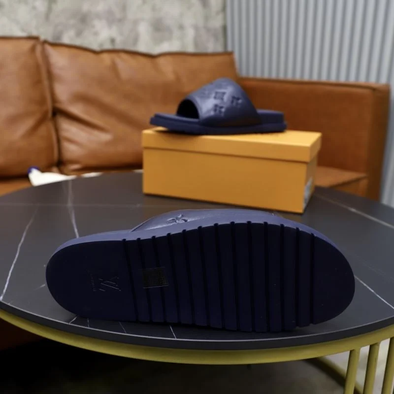 Louis Vuitton Slippers Youthful 30539
