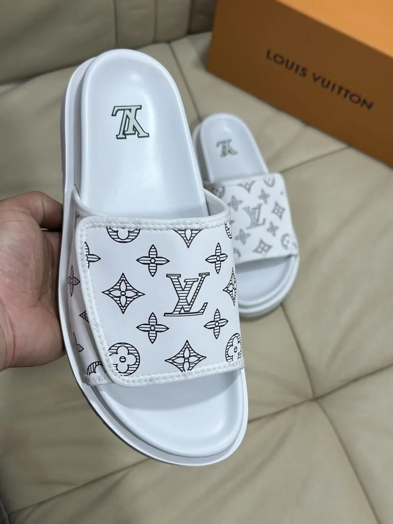 Louis Vuitton Slippers EyeCatching 30532
