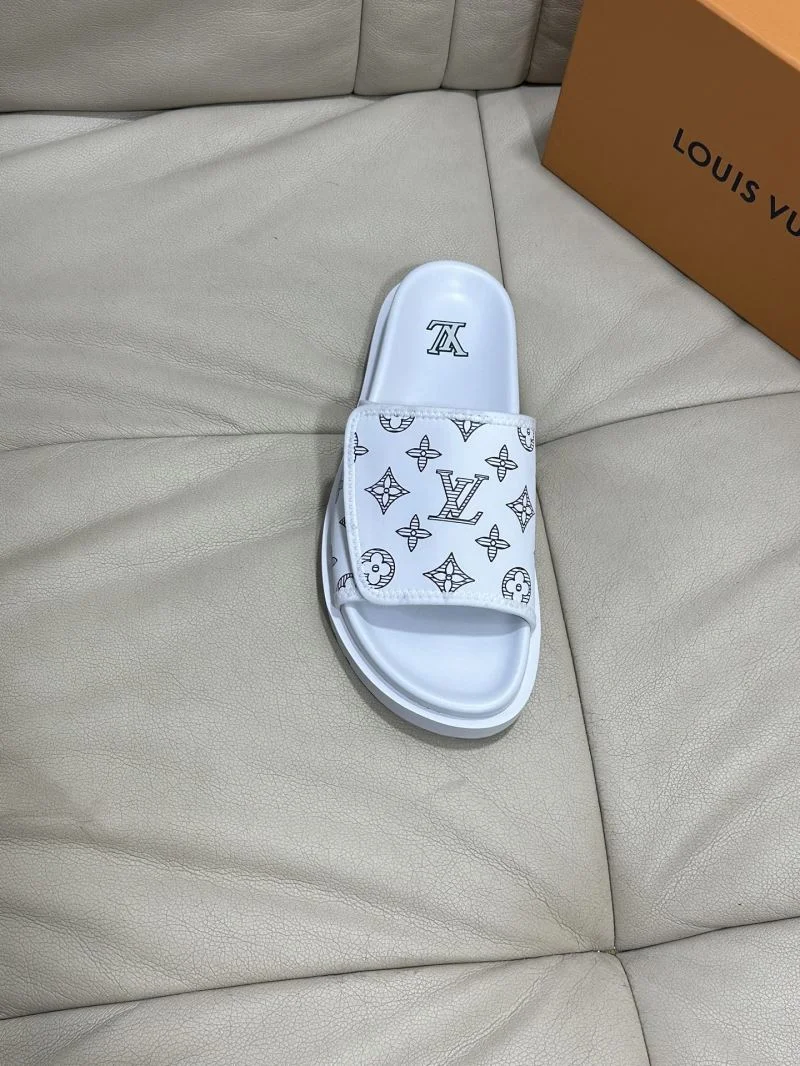 Louis Vuitton Slippers EyeCatching 30532