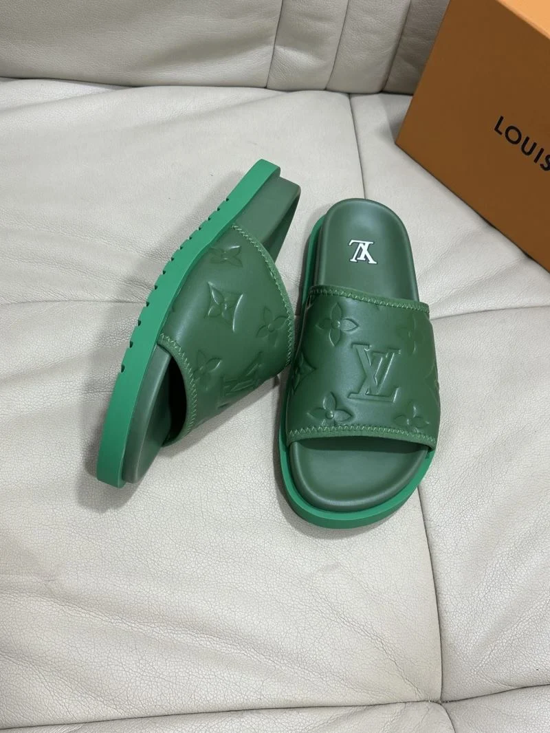 Lightweight Louis Vuitton Slippers 30531