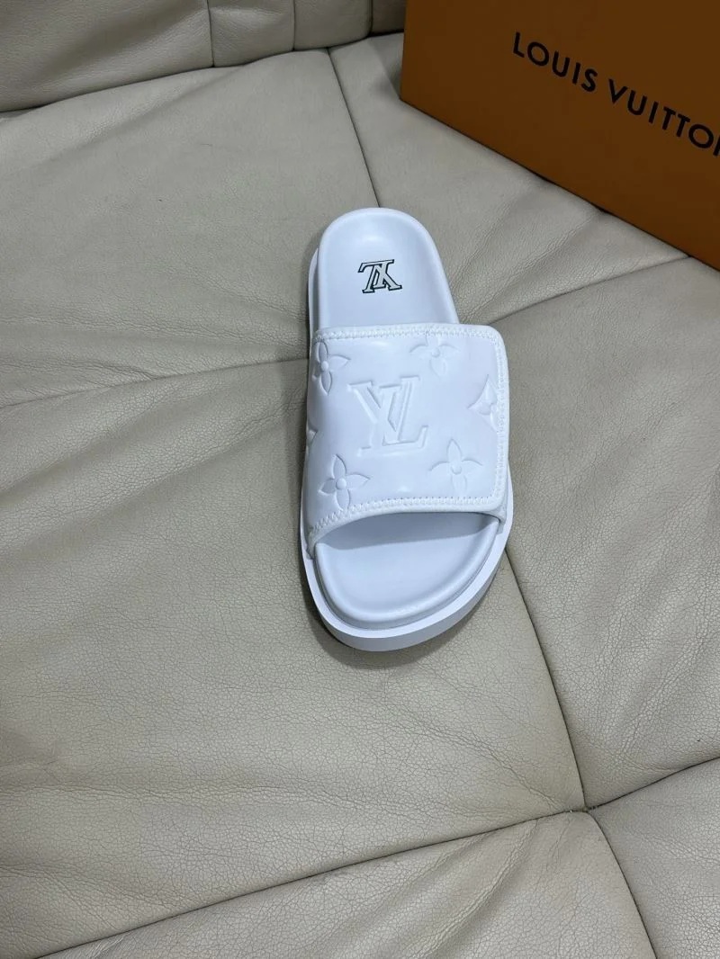 ZipUp Louis Vuitton Slippers 30527