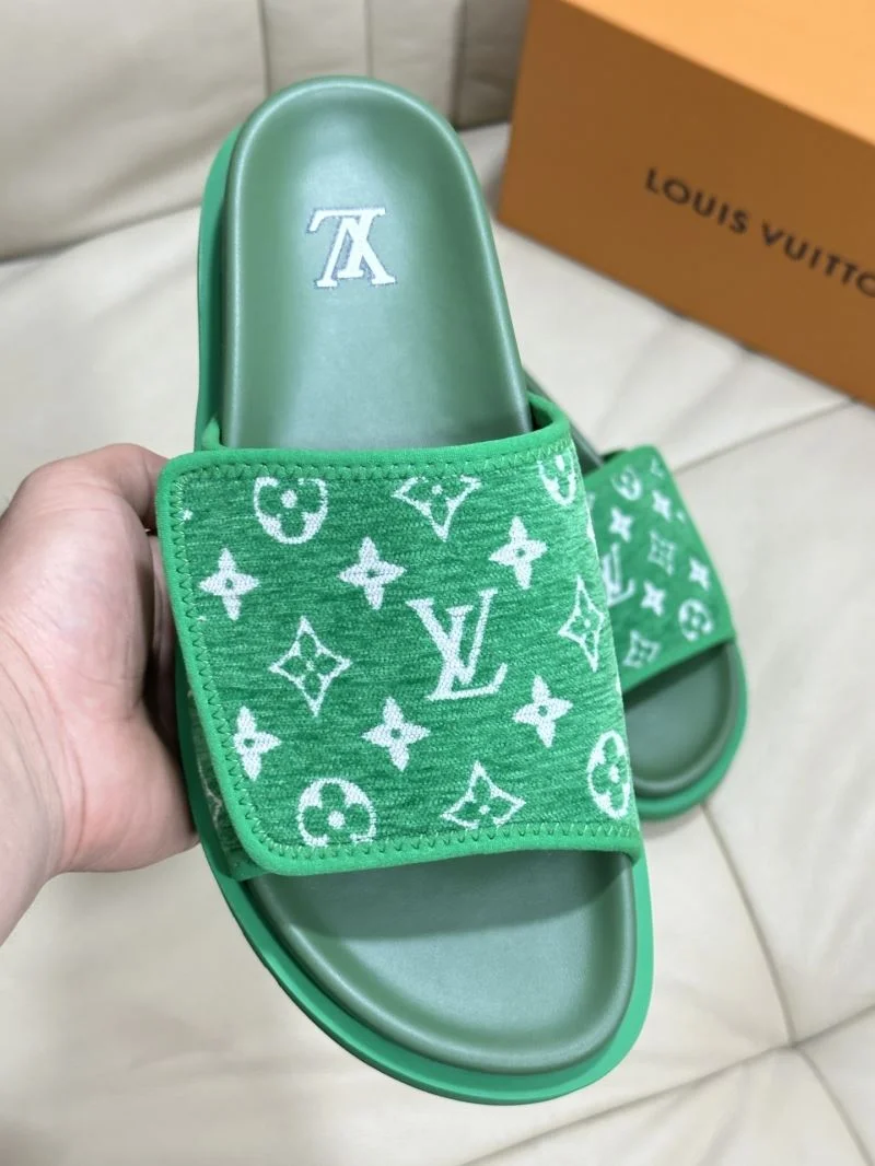 RelaxedFit Louis Vuitton Slippers 30521