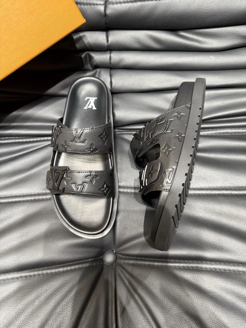 Cozy Louis Vuitton Slippers 30505