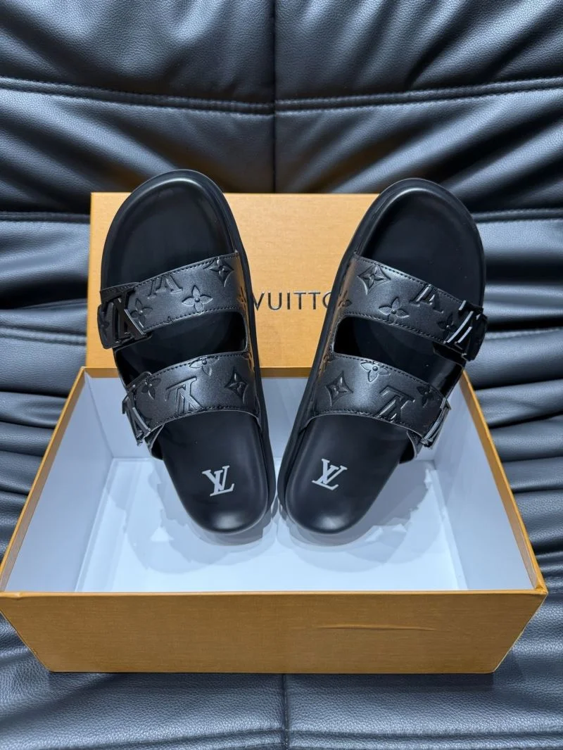 Cozy Louis Vuitton Slippers 30505