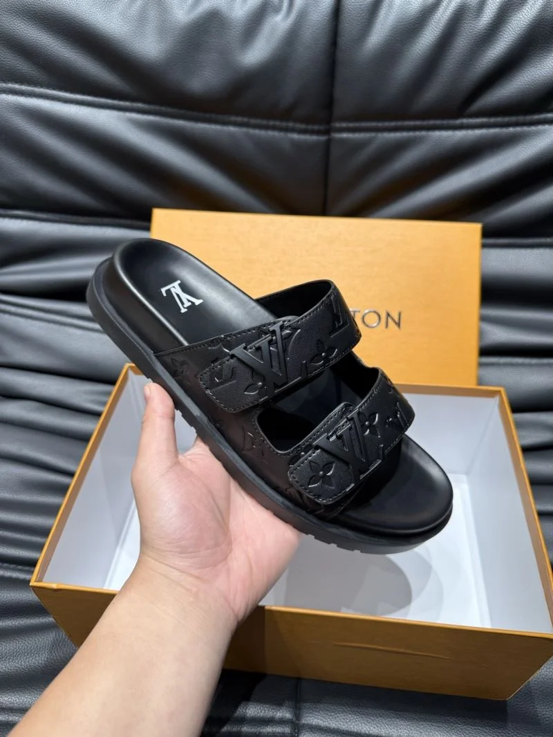 Cozy Louis Vuitton Slippers 30505