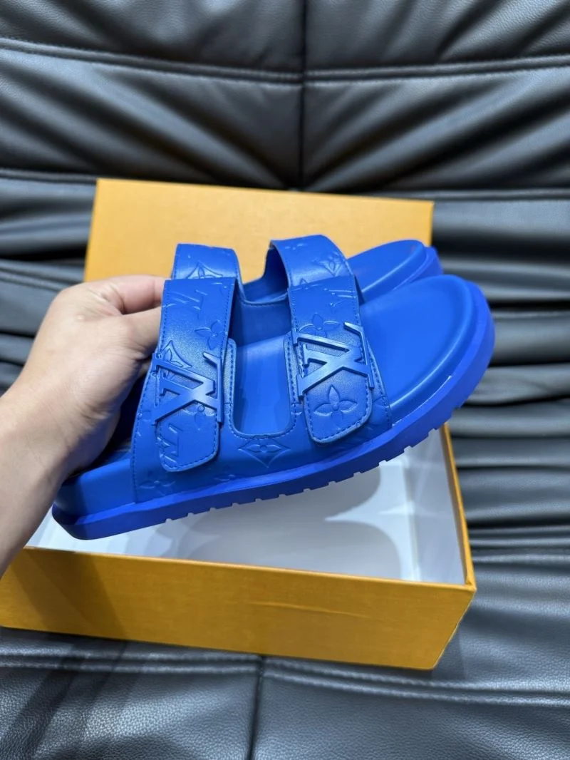 Bold Louis Vuitton Slippers 30502