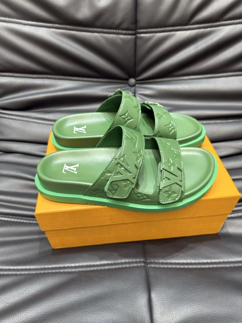 Compact Louis Vuitton Slippers 30507