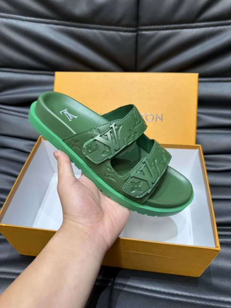 Compact Louis Vuitton Slippers 30507