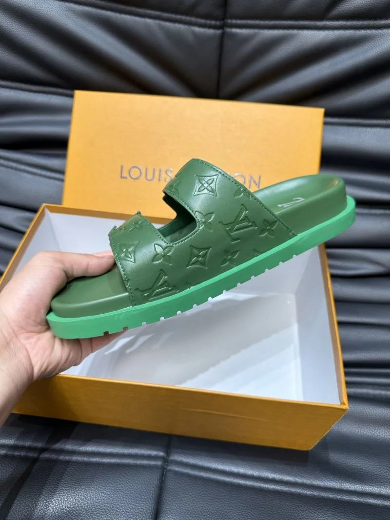 Compact Louis Vuitton Slippers 30507