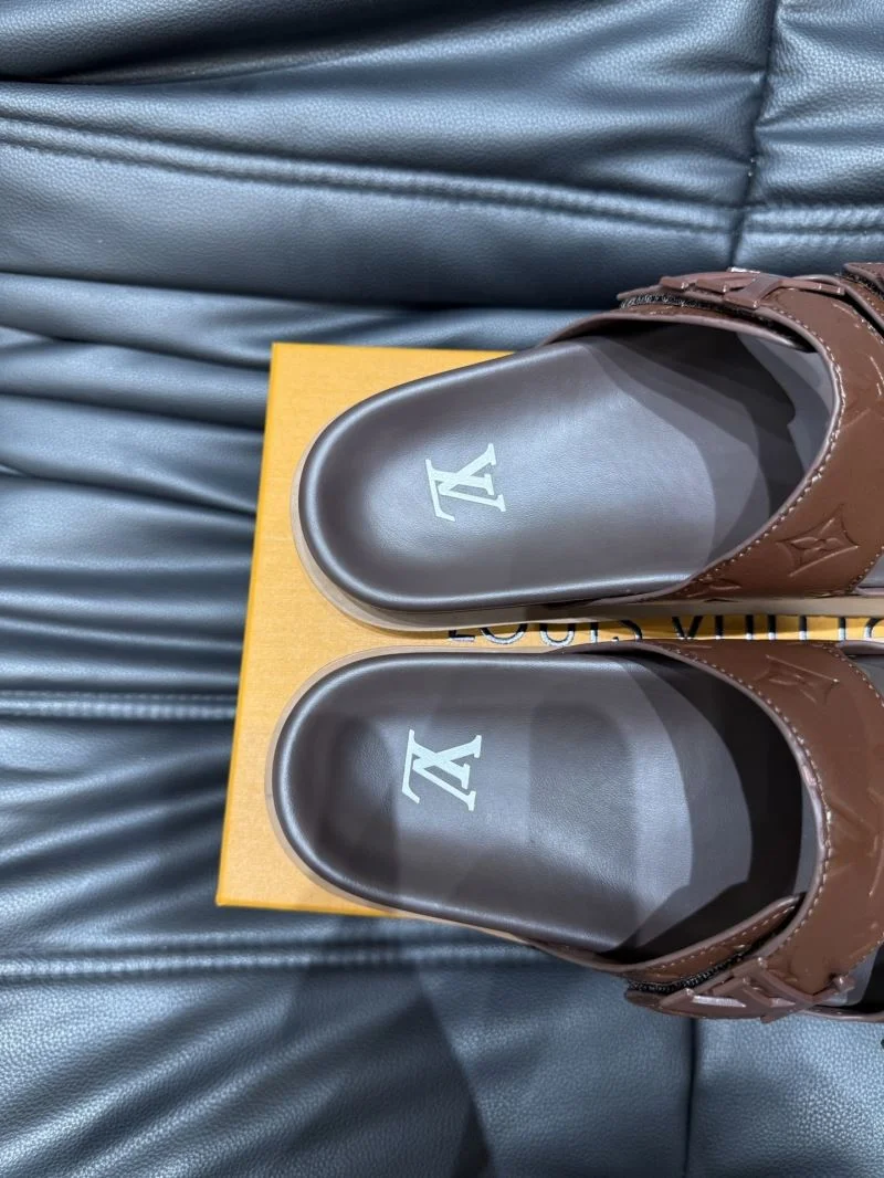 MultiPurpose Louis Vuitton Slippers 30514