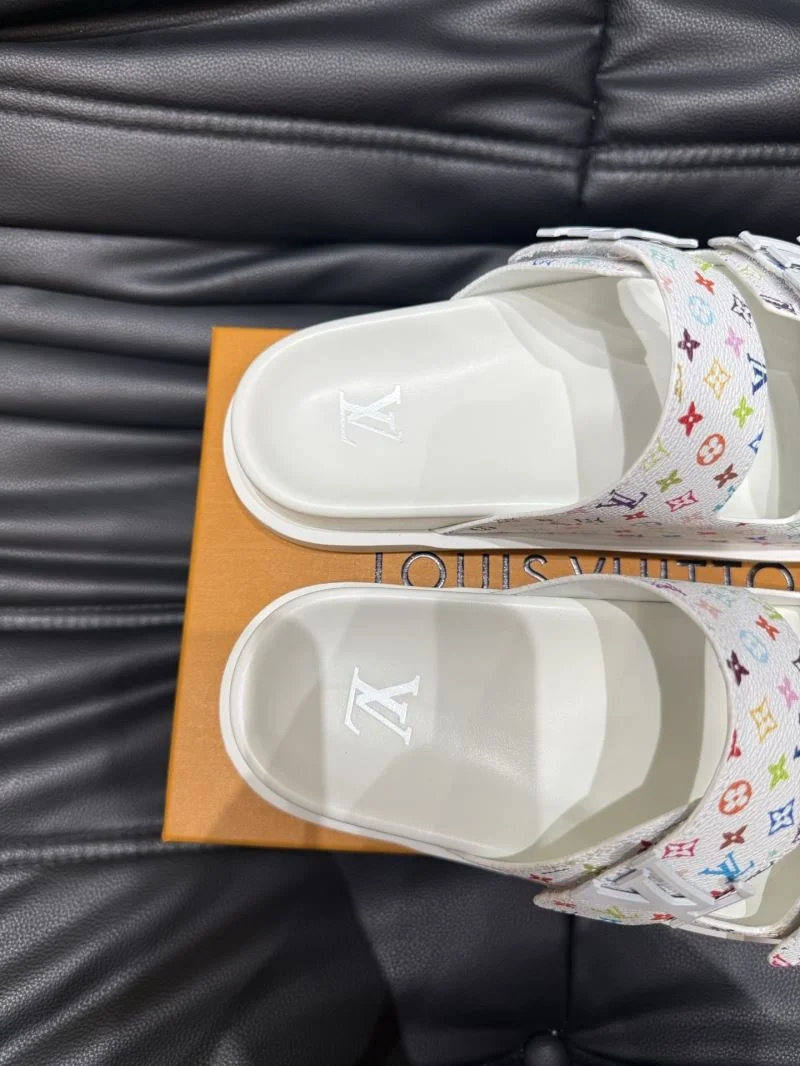 Breathable Louis Vuitton Slippers 30499
