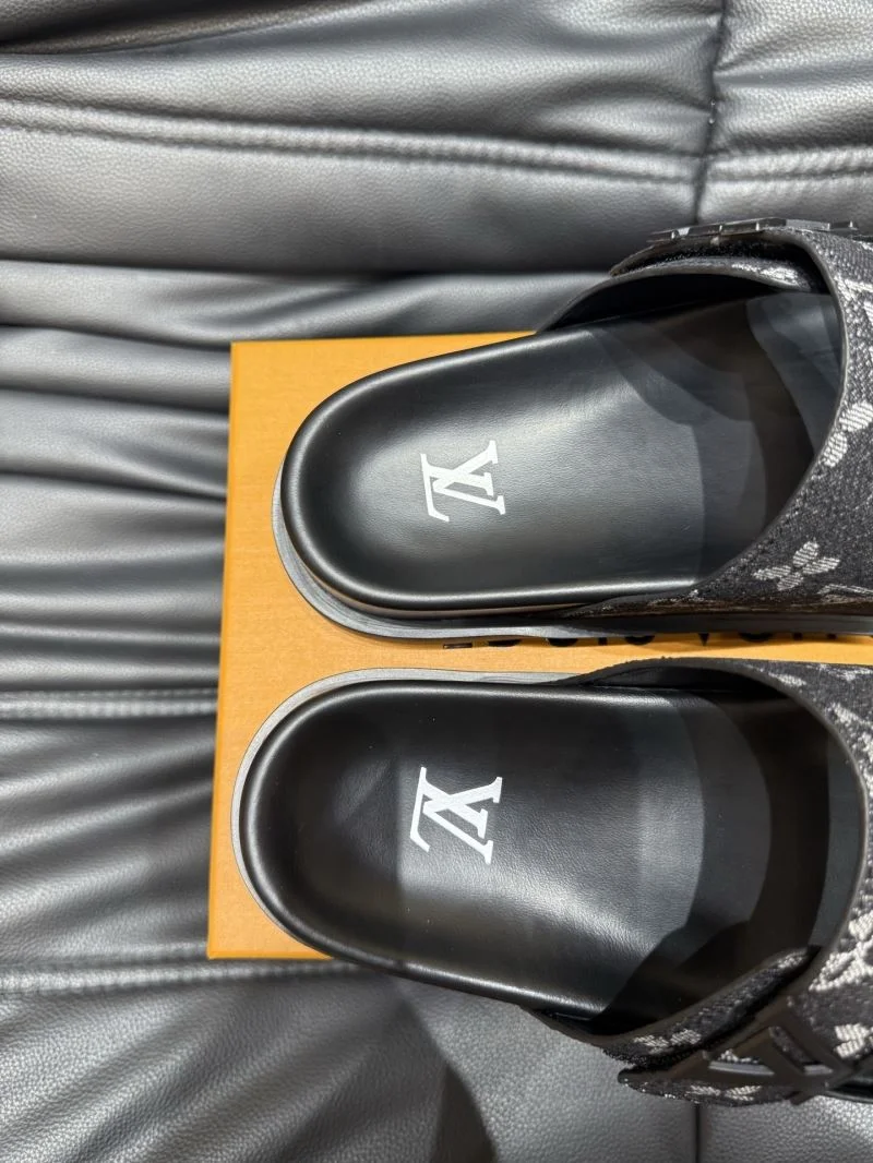 Louis Vuitton Slippers Vibrant 30512