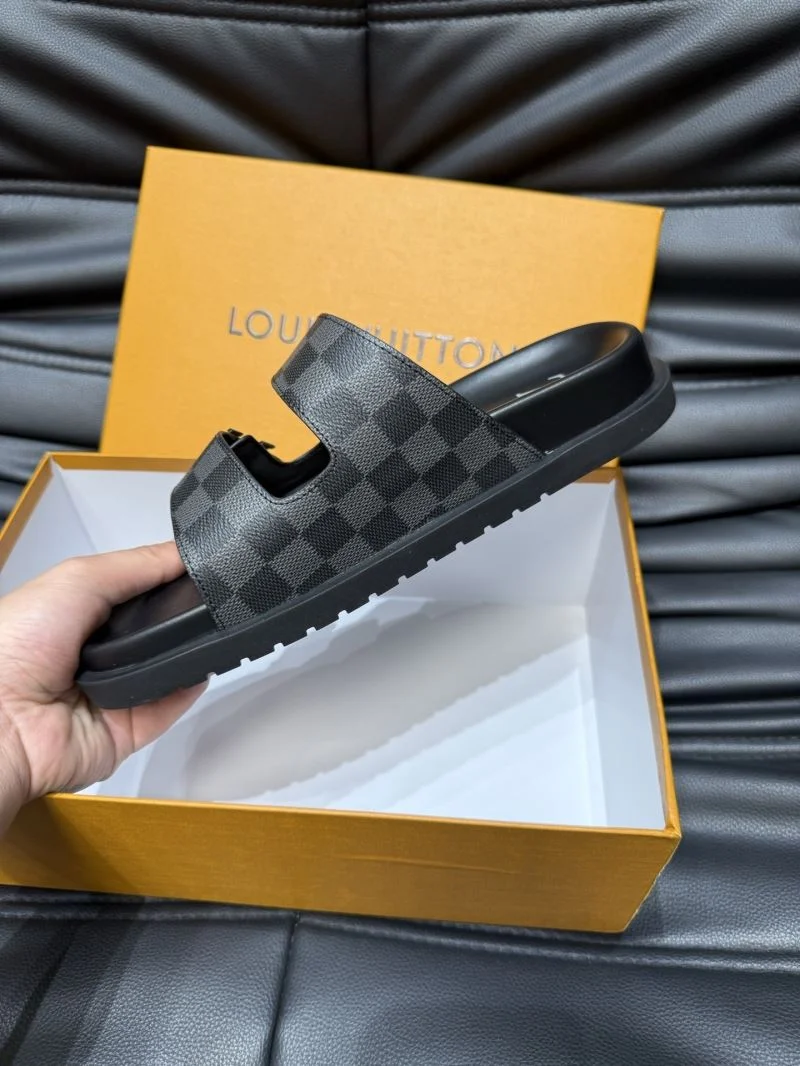 ZipUp Louis Vuitton Slippers 30511