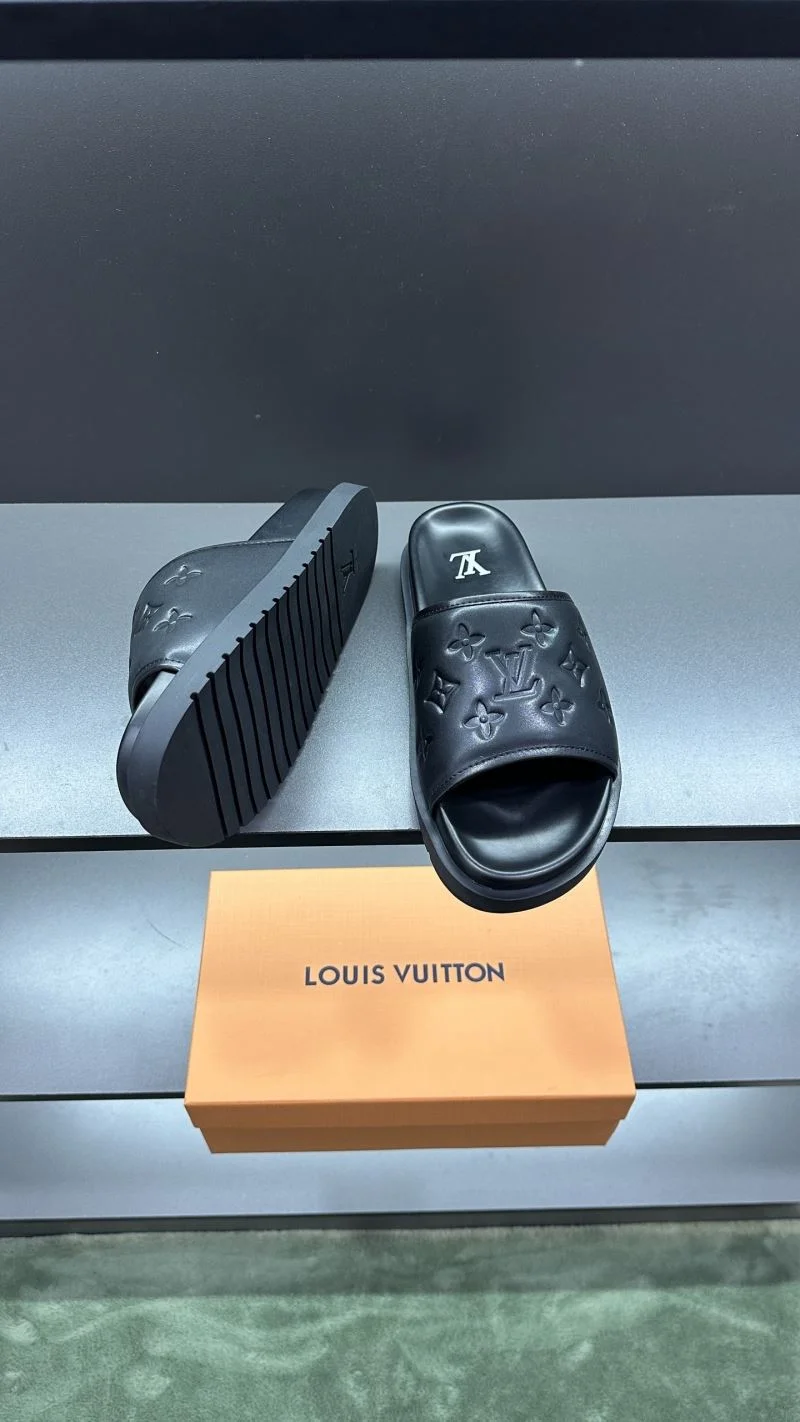 Louis Vuitton Slippers DailyWear 30515