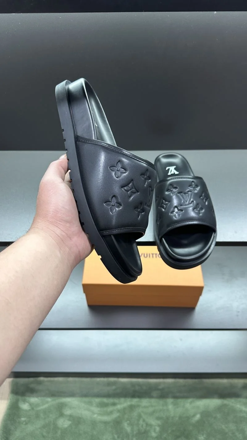 Louis Vuitton Slippers DailyWear 30515