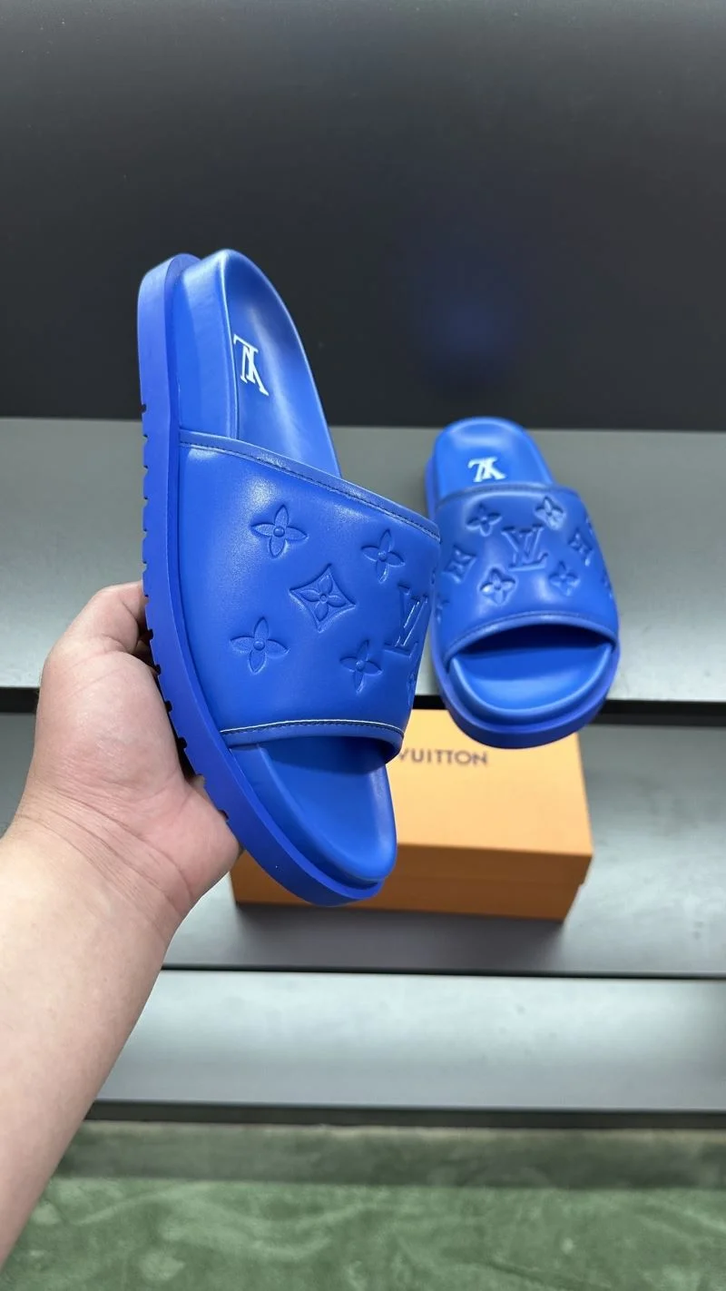 Louis Vuitton Slippers Snug 30494