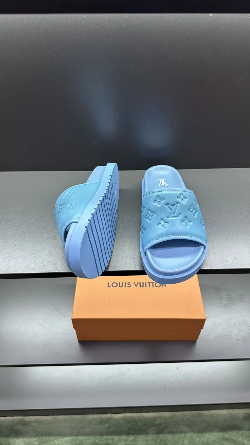 Sophisticated Louis Vuitton Slippers 30491