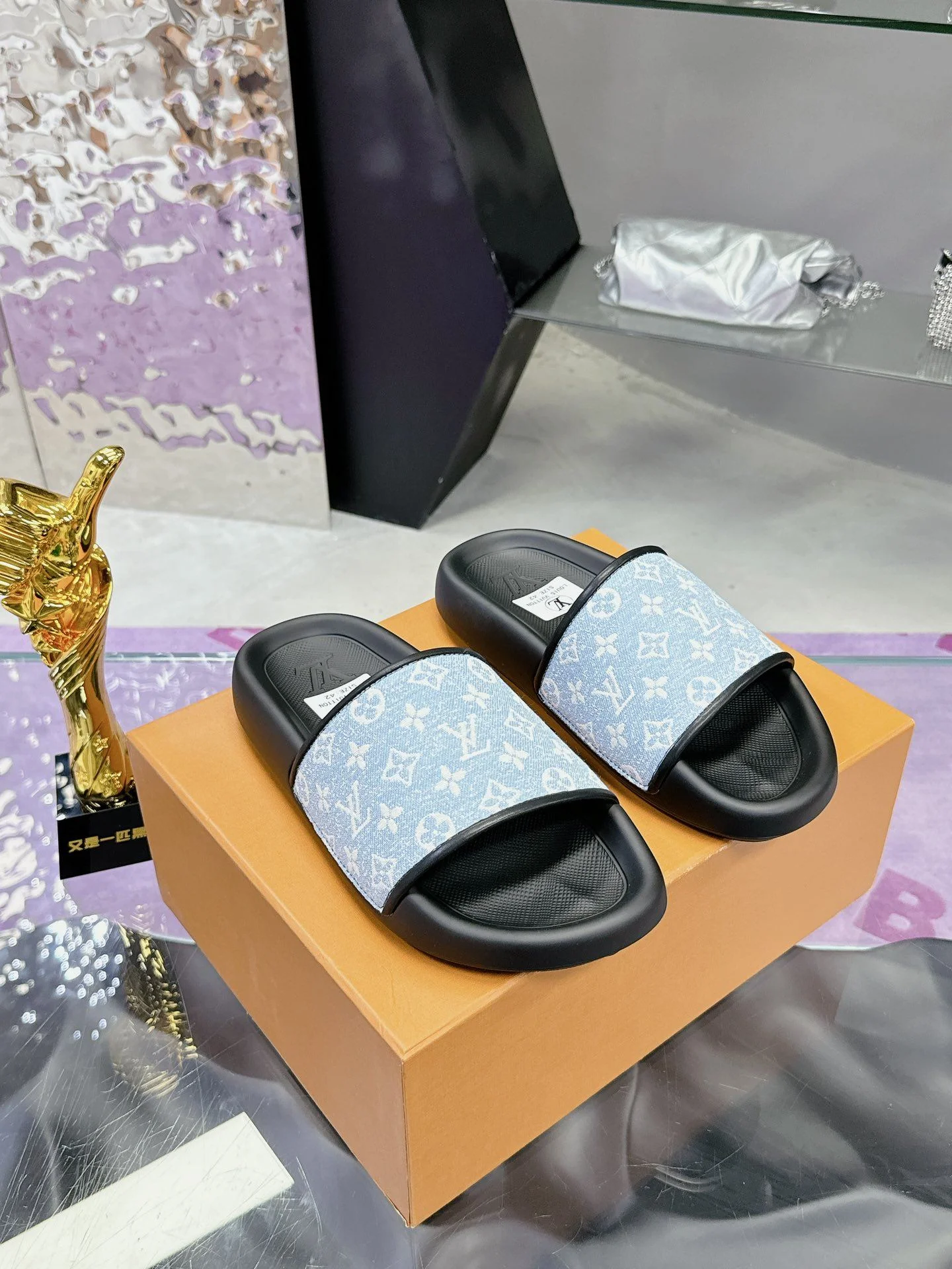 GoodFit Louis Vuitton Slippers 31594