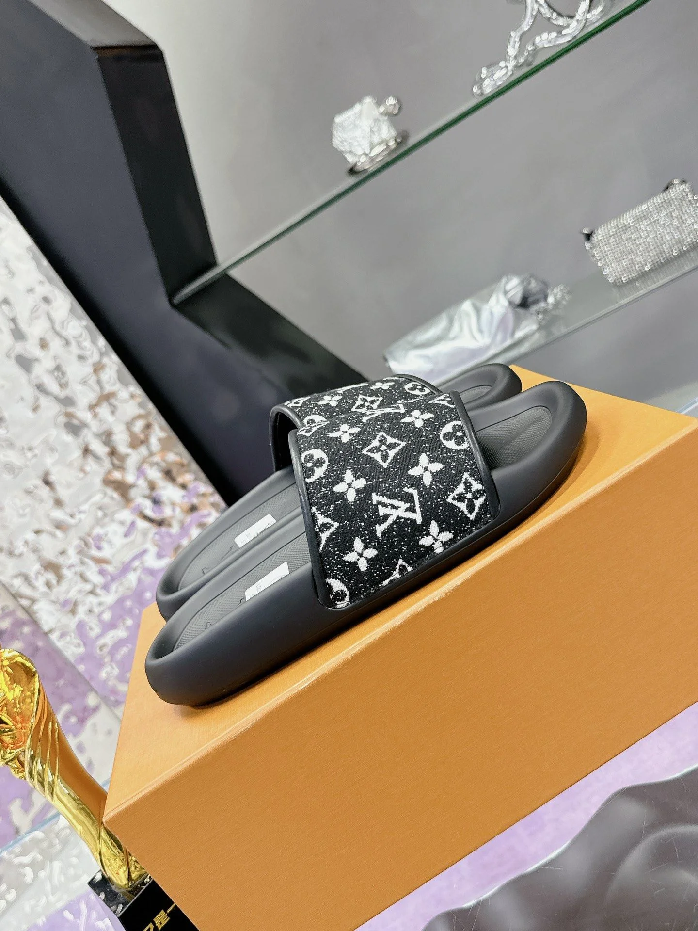 Reliable Louis Vuitton Slippers 31587