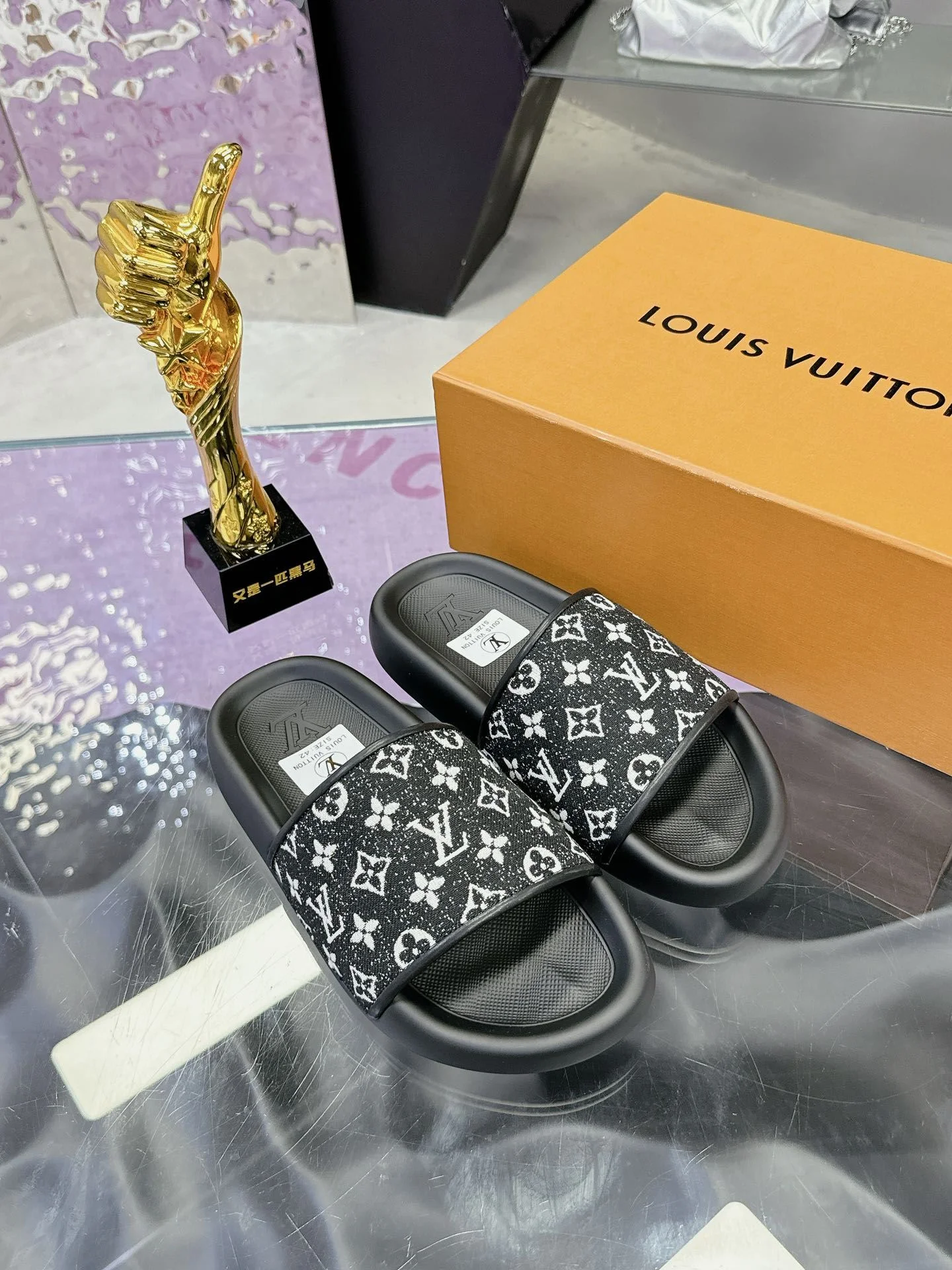 Reliable Louis Vuitton Slippers 31587