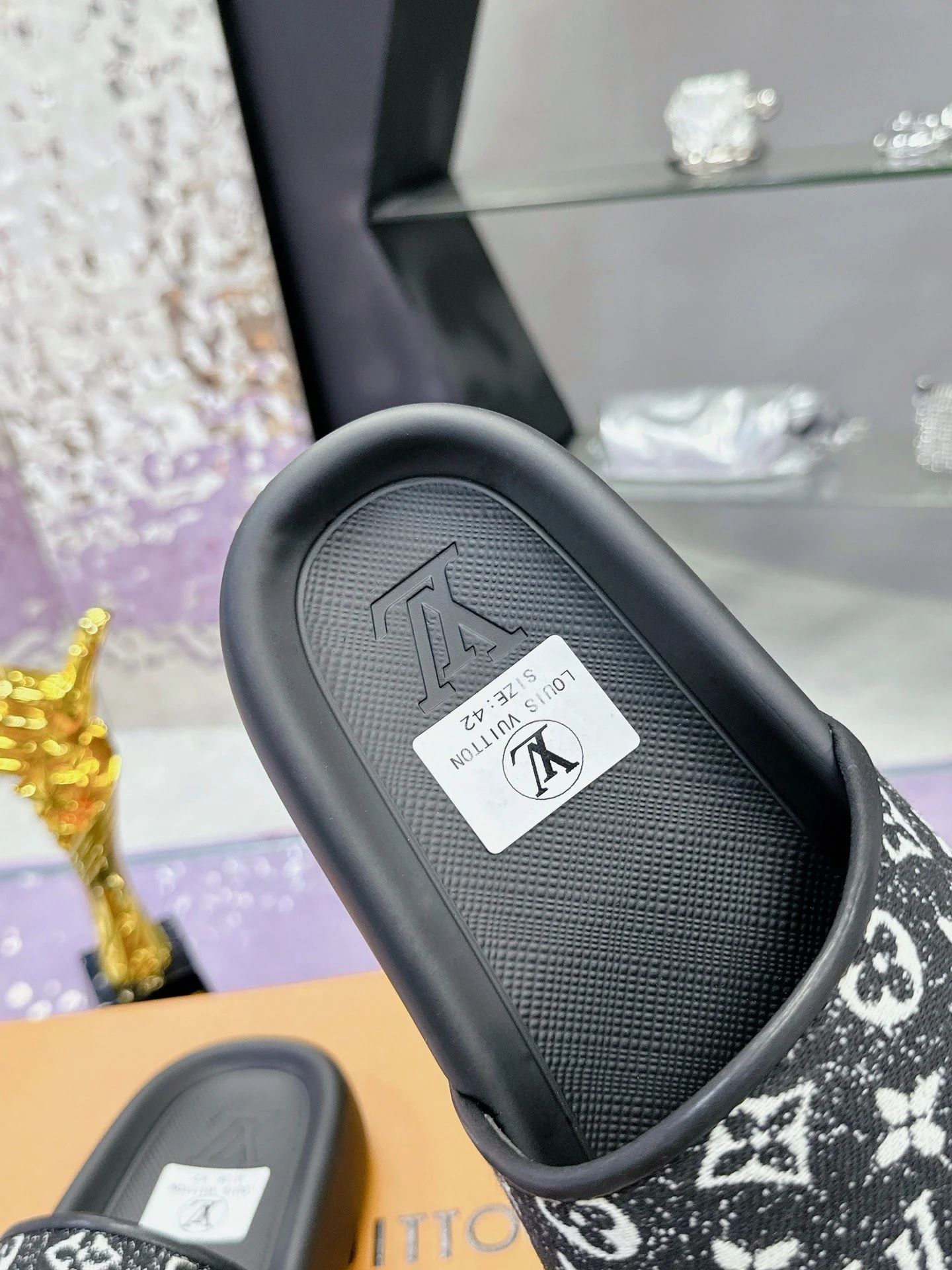 Reliable Louis Vuitton Slippers 31587