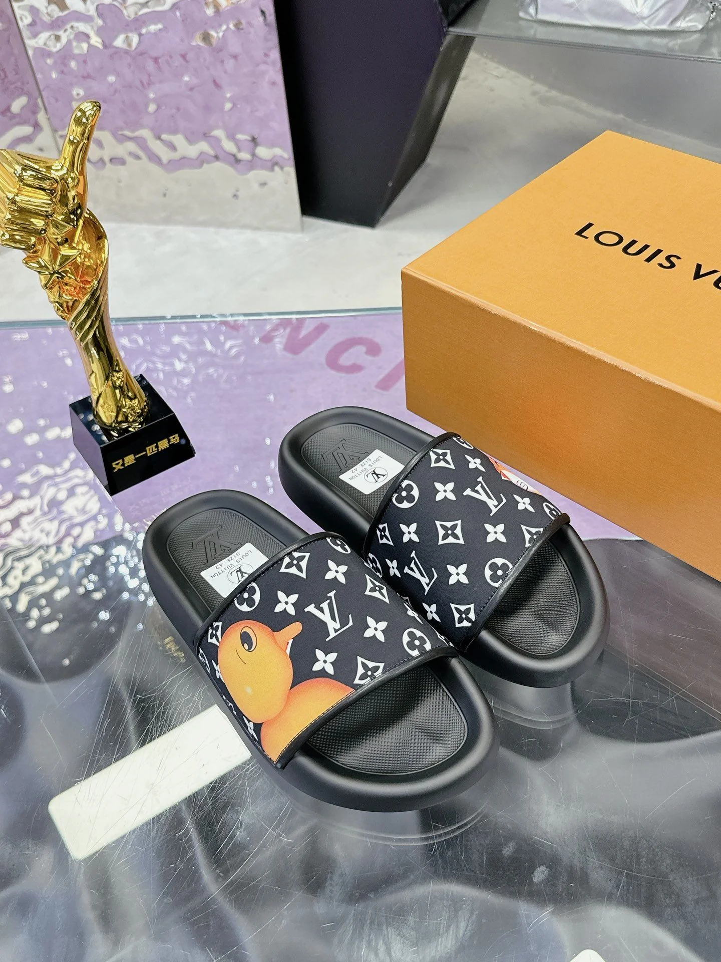 Louis Vuitton Slippers ZeroBulk 31582