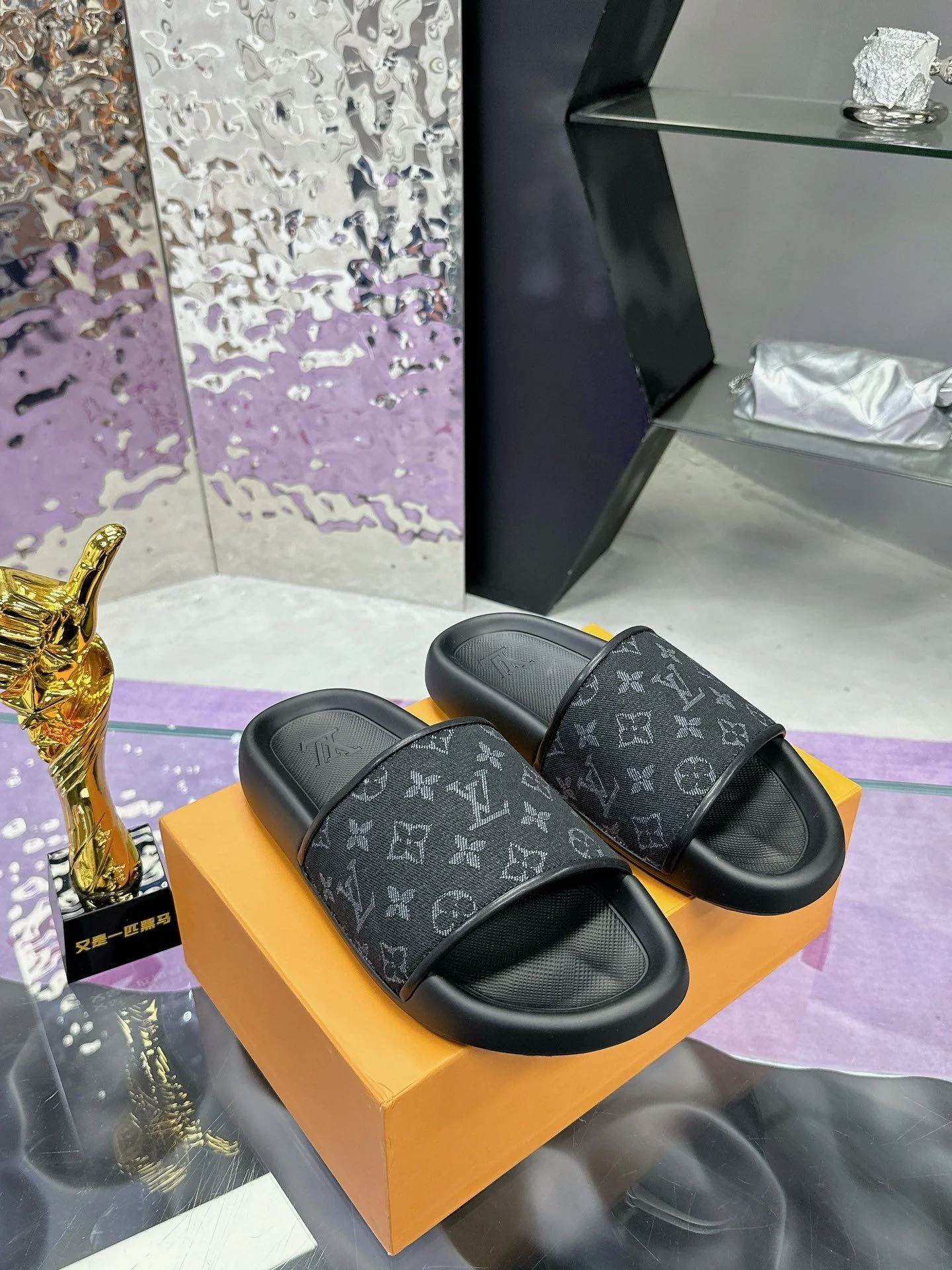 FastDry Louis Vuitton Slippers 31588